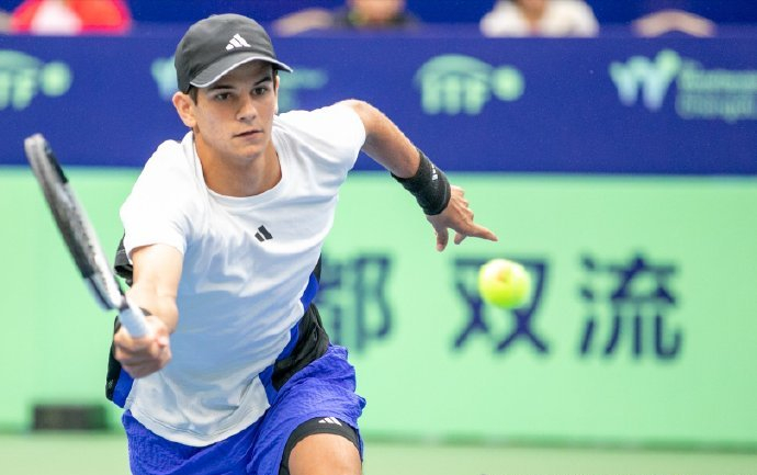 皇冠体育登录入口-西班牙小将霍达尔创生涯最佳排名，用实力证明自己绝非流星|大满贯|莱赫奇卡|决赛|杰里|蒂兰_新浪新闻